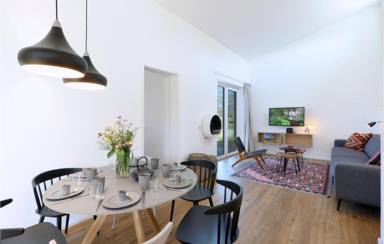 Awesome Home In Lembruch-Duemmer See With Kitchen Buitenkant foto