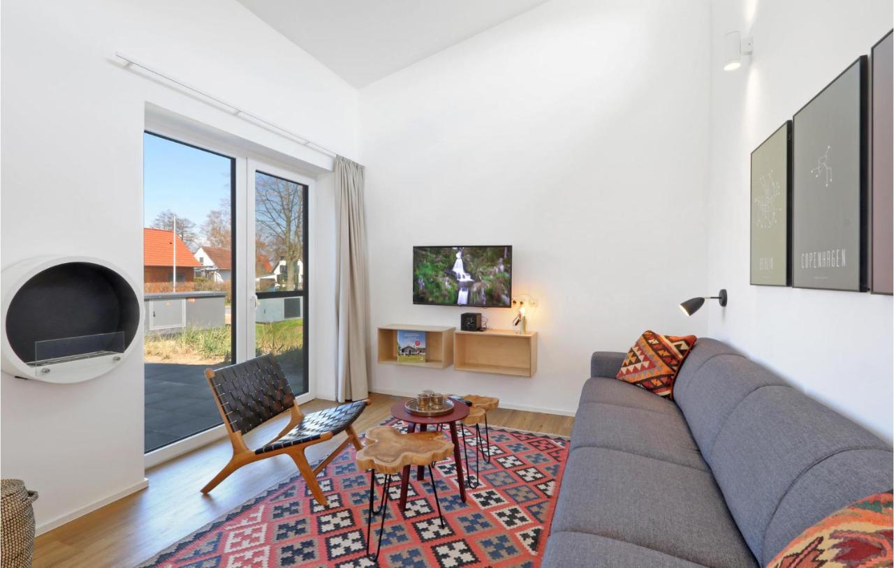 Awesome Home In Lembruch-Duemmer See With Kitchen Buitenkant foto